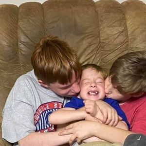 Meet your Posher, Toni